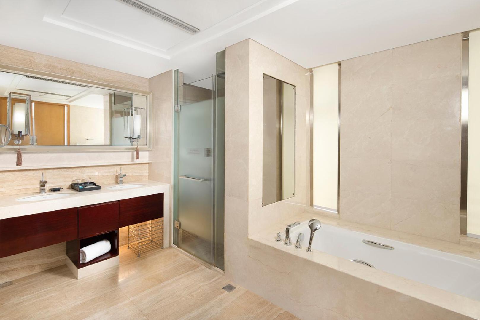 Sheraton Wuxi Binhu Hotel Екстериор снимка